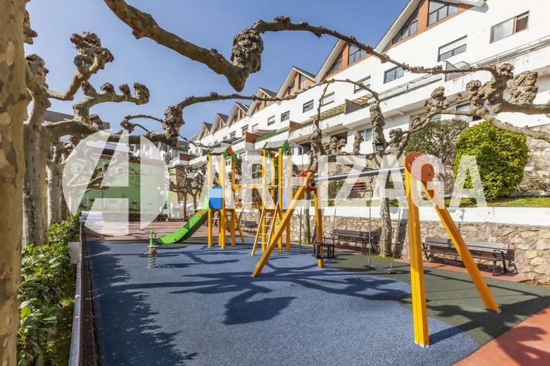 Foto 38f7be7d-7b02-475b-b635-f6e89b898762. Casa con riscaldamento parcheggio piscina in Miracruz Donostia - San Sebastián