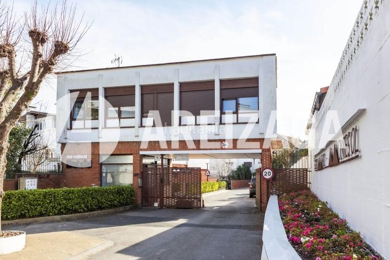 Foto ac5fe20c-c04c-42f4-a22c-7c1f97b46475. Casa con riscaldamento parcheggio piscina in Miracruz Donostia - San Sebastián