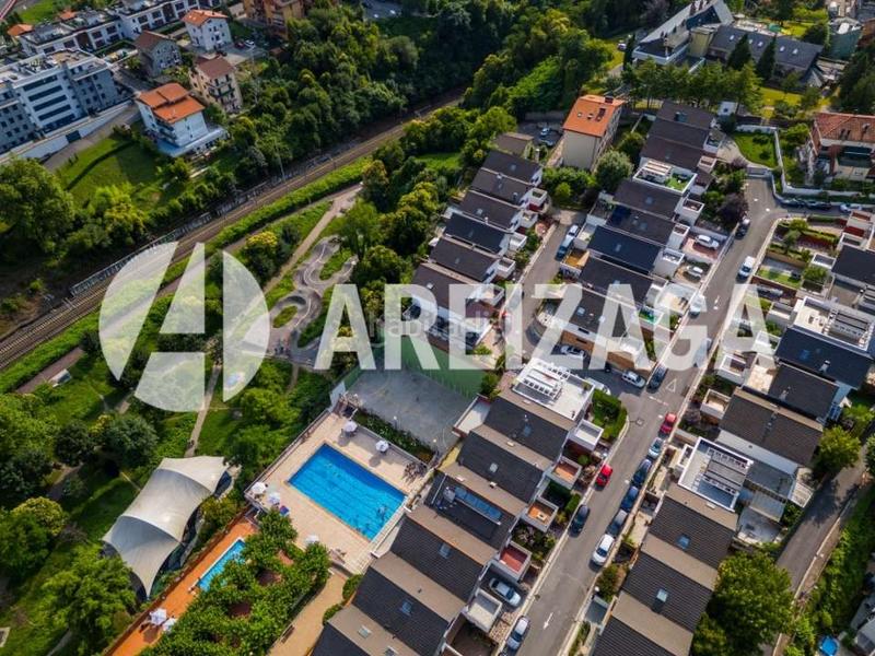 Foto b58a9798-cd49-4c51-a31d-b0eb234186bd. Casa con riscaldamento parcheggio piscina in Miracruz Donostia - San Sebastián