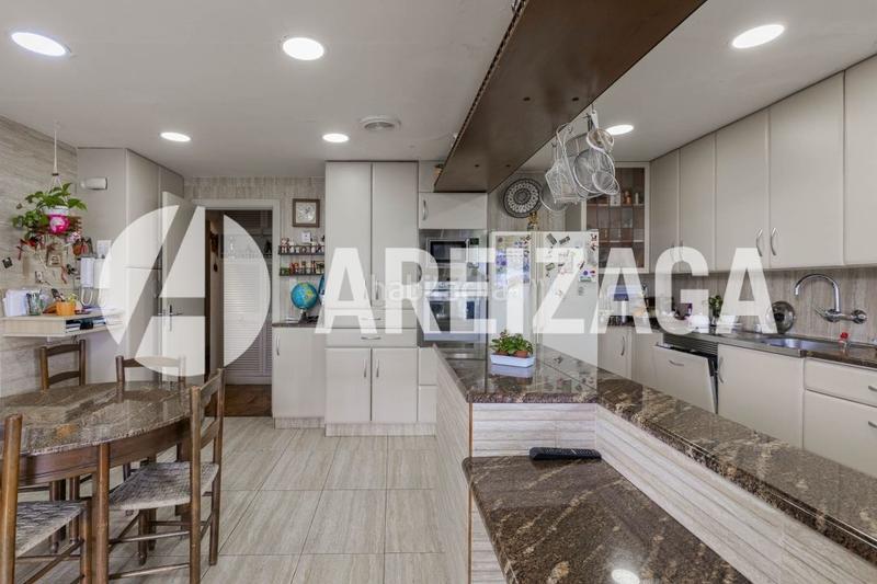 Foto e163f077-f10a-4444-9f7a-37d58e10cac7. Casa con riscaldamento parcheggio piscina in Miracruz Donostia - San Sebastián