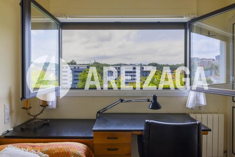 Foto f19387ac-fd1a-4063-929c-3cebe3ca4ba0. Casa con riscaldamento parcheggio piscina in Miracruz Donostia - San Sebastián