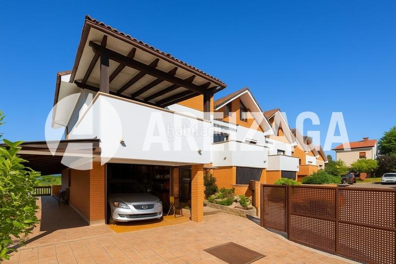 Foto f8999f24-02cd-4b05-be08-40e2507517e8. Casa con riscaldamento parcheggio piscina in Miracruz Donostia - San Sebastián