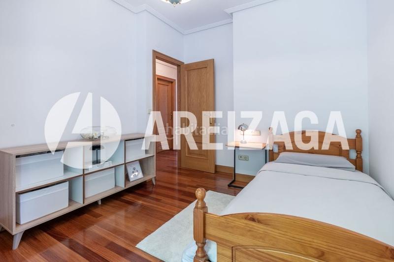 Foto 0c58ebaf-d733-4907-abde-97fe2e604bab. Appartement avec chauffage parking dans Ategorrieta-Ulía Donostia - San Sebastián