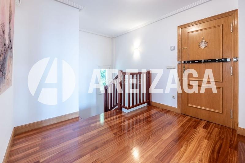 Foto 95dbb8fe-887f-449b-988a-b1ec4c05aee2. Appartement avec chauffage parking dans Ategorrieta-Ulía Donostia - San Sebastián
