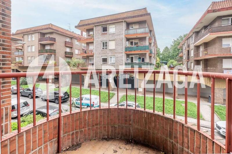 Foto bd9235f3-72ce-47ae-b979-62aec0ffa206. Pis amb calefacció aparcament a Aiete Donostia - San Sebastián
