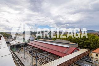 Pis a Egia. Duque de mandas. amplia vivienda, totalmente reformada, de tres