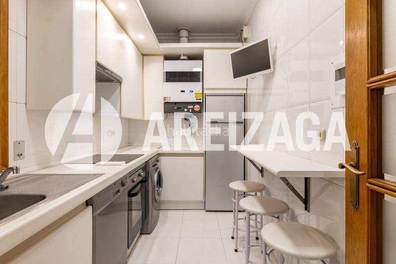 Foto caa0cc37-1e3d-40d7-8b5b-8a654776a554. Appartamento con riscaldamento in Área Romántica Donostia - San Sebastián