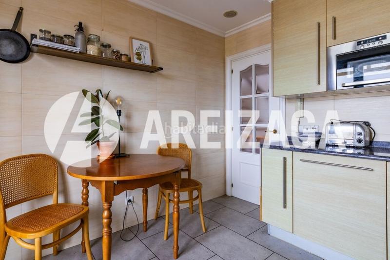 Foto 0fe390a4-b85d-476e-abfb-e01c53a5167a. Attique avec chauffage parking dans Intxaurrondo Donostia - San Sebastián