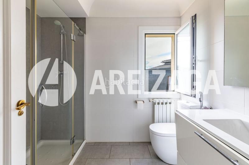 Foto 7dc60c5e-109f-4698-acc3-ef4da408a4ed. Attique avec chauffage parking dans Intxaurrondo Donostia - San Sebastián