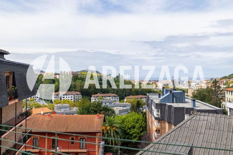 Foto 8ee71036-1ddd-4362-8368-305a3f3ddfa6. Attique avec chauffage parking dans Intxaurrondo Donostia - San Sebastián