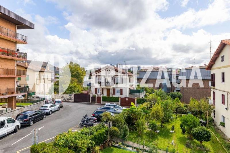 Foto b63ff8aa-f688-4068-8835-f54235d73fc1. Attique avec chauffage parking dans Intxaurrondo Donostia - San Sebastián