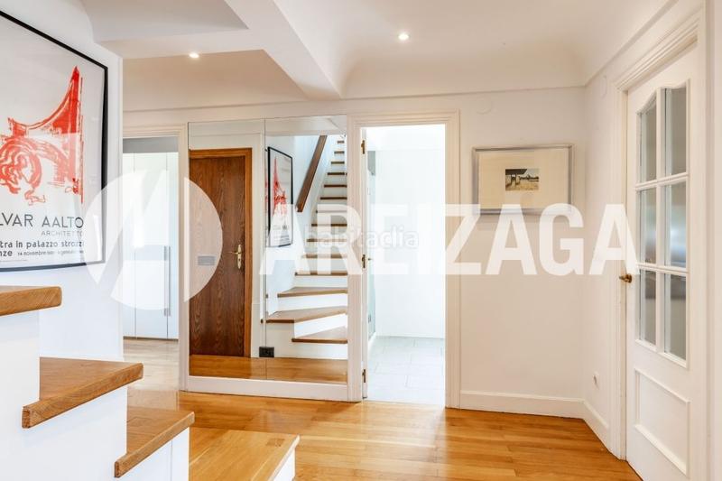 Foto c41d8c98-d288-4bb7-843b-55c302246f4a. Attique avec chauffage parking dans Intxaurrondo Donostia - San Sebastián