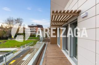 Pis  San roke kalea 57. Vivienda de lujo con 3 habitaciones, terraza, piscina, garaje y