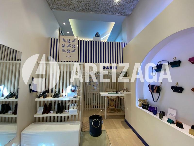Foto 1d7e70e9-d20b-4fb1-b233-a212623e2bb9. Lloguer local comercial a san martin kalea 8 a Área Romántica Donostia - San Sebastián
