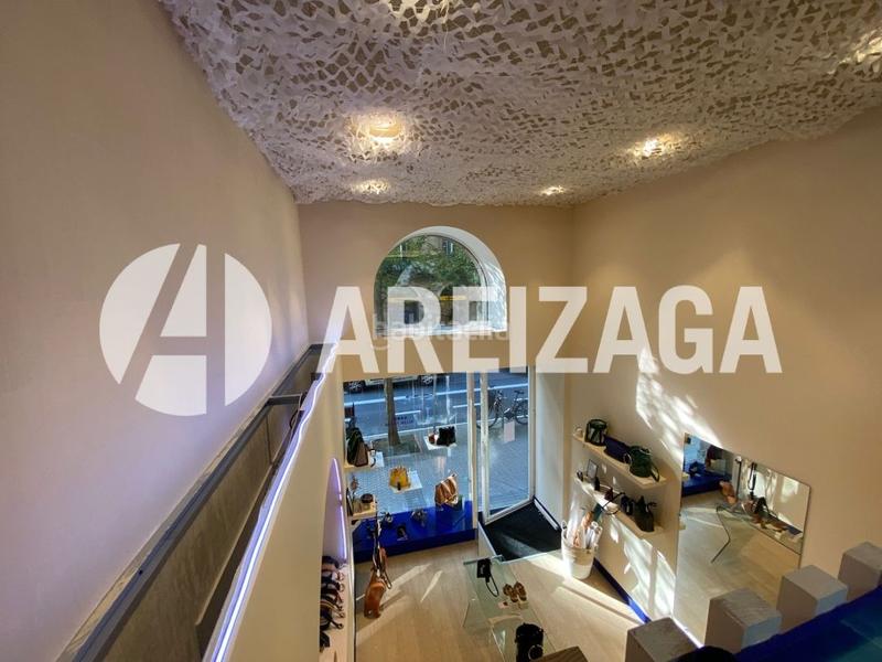 Foto 1f773468-a8ea-4e5f-b803-6e6fc0b84523. Rent business premise in san martin kalea 8 in Área Romántica Donostia - San Sebastián