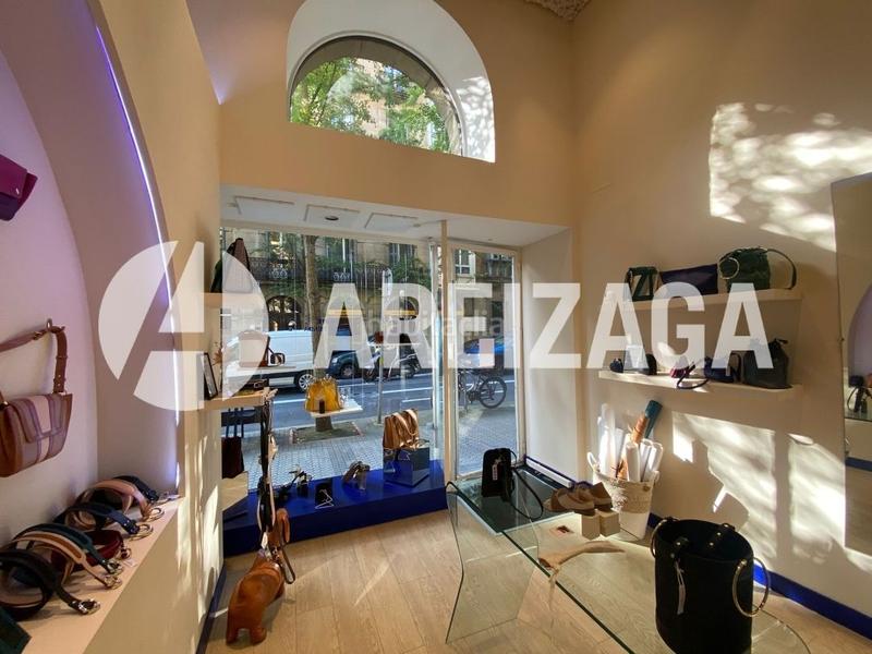 Foto 580b5e47-2373-417a-8d77-5daded9a0011. Rent business premise in san martin kalea 8 in Área Romántica Donostia - San Sebastián