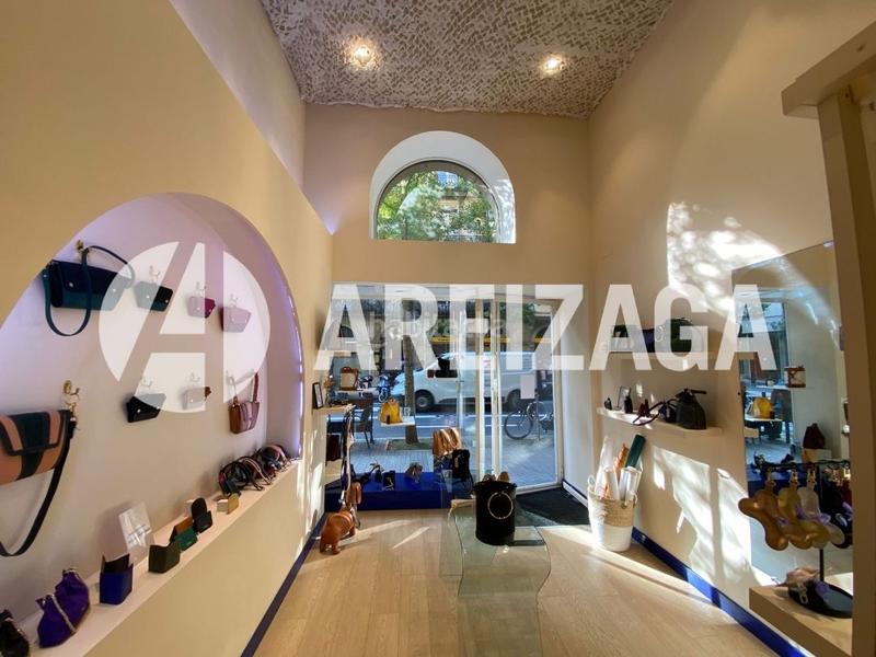 Foto a3bbac17-8516-466d-bf6b-d250af11b65c. Rent business premise in san martin kalea 8 in Área Romántica Donostia - San Sebastián