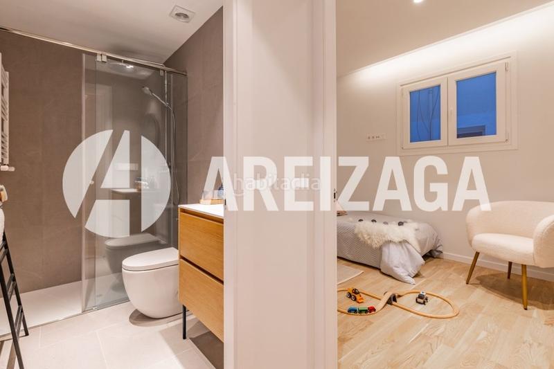 Foto 29c42c5d-b078-4c5b-a9f3-7abcaadbacd5. Appartement dans zumalakarregi kalea 17 dans Antiguo Donostia - San Sebastián