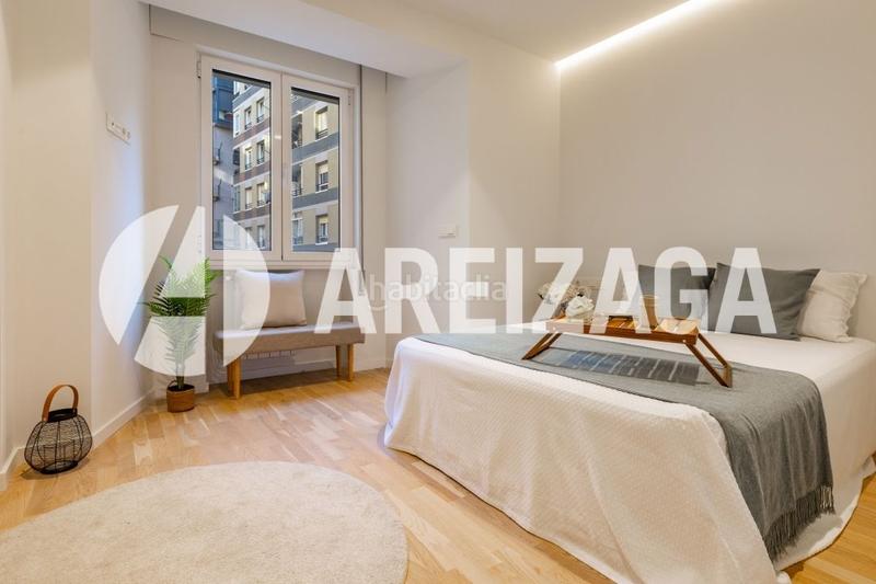 Foto 85129fb2-eb1e-4f27-8b78-0a0c65d1df40. Appartement dans zumalakarregi kalea 17 dans Antiguo Donostia - San Sebastián