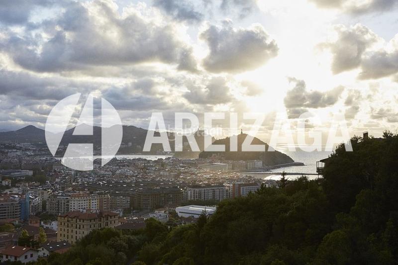 Foto fa8e957b-ef5f-4f59-8b44-202e6ad5030a. Maison dans ulia pasealekua 184 dans Ategorrieta-Ulía Donostia - San Sebastián