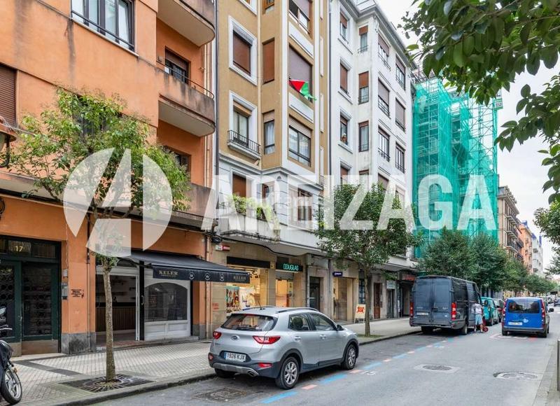 Foto b08f835d-07cf-435c-a0c9-312a0d1f2823. Affitto locale commerciale in matia kalea 17 in Antiguo Donostia - San Sebastián