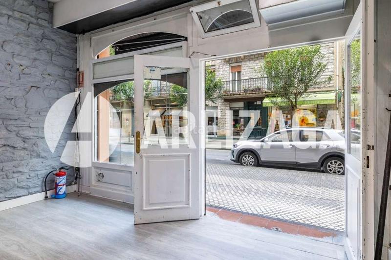 Foto 7c795102-1621-469d-ac3d-f7b887e22188. Lloguer local comercial a matia kalea 17 a Antiguo Donostia - San Sebastián