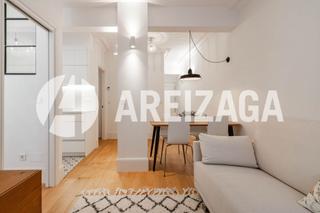 Appartement  Ametzagaña kalea. Agradable piso reformado listo para entrar a vivir, en una de la