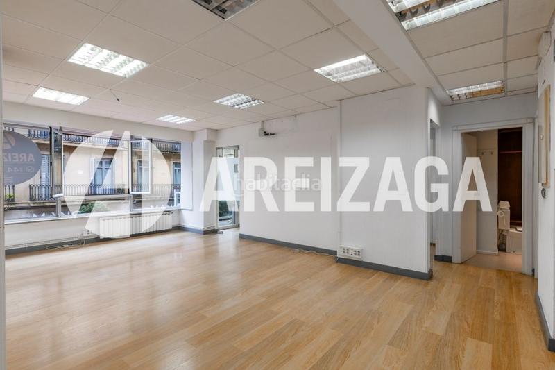 Foto 15d91eac-1e14-4c7b-b25e-bca6b4b351df. Appartamento con riscaldamento in Área Romántica Donostia - San Sebastián