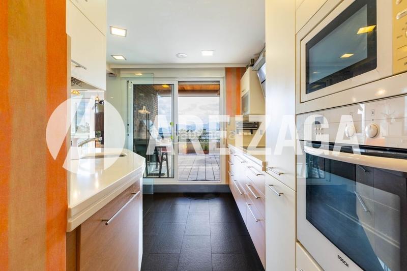 Foto 0a4a8444-c011-4e95-8280-3a8e701cf4bc. Appartement avec chauffage parking piscine dans Ibaeta Donostia - San Sebastián