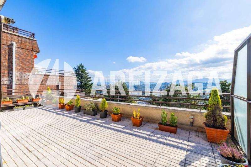 Foto 183f4044-34a7-40be-891d-d3b94b53448f. Appartement avec chauffage parking piscine dans Ibaeta Donostia - San Sebastián