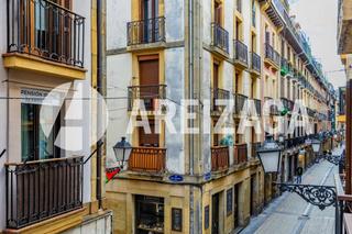 Piso  Fermin calbeton kalea 33. Vivienda totalmente exterior en venta en plena parte vieja de sa