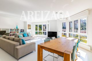 Appartamento  De bentaberri plaza. Magnífica vivienda al comienzo de benta berri, a 5 minutos de la