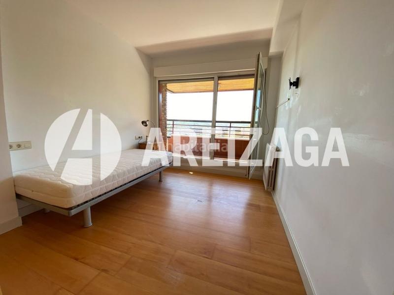Foto 4f7476ab-3571-4341-a585-c8487073f757. Rent flat in arriola pasealekua 34 in Ibaeta Donostia - San Sebastián