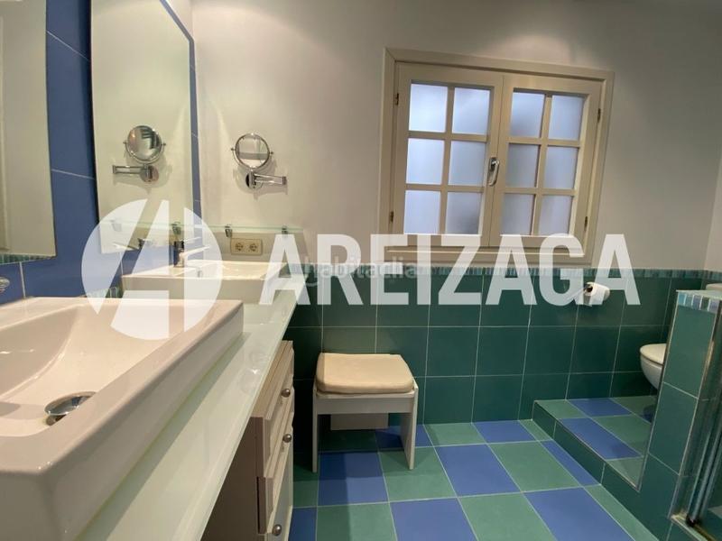 Foto a98a3c06-c788-4243-9f23-0a9de9308849. Rent flat in arriola pasealekua 34 in Ibaeta Donostia - San Sebastián