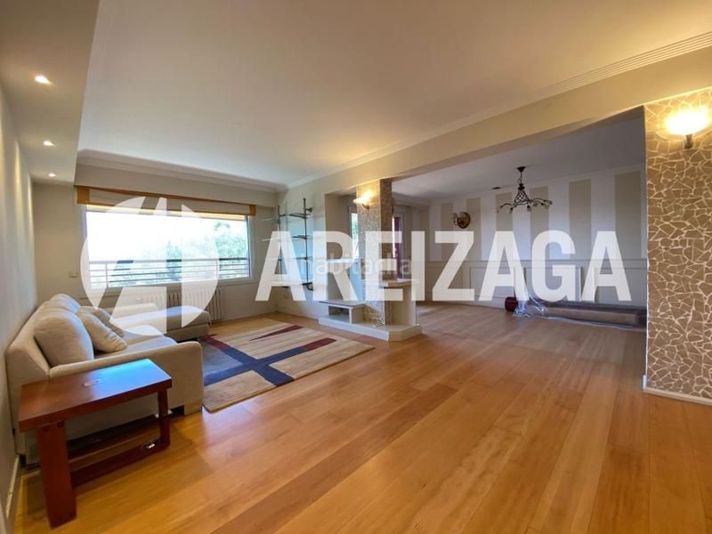 Foto d68401f1-bd5b-4e03-a13c-92bee21b0c03. Rent flat in arriola pasealekua 34 in Ibaeta Donostia - San Sebastián