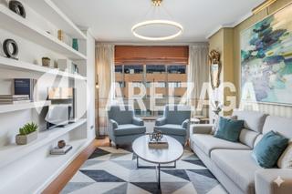 Appartement  Mandasko dukearen pasealekua. Piso en torre atotxa, de esquina, con amplio trastero incluido e