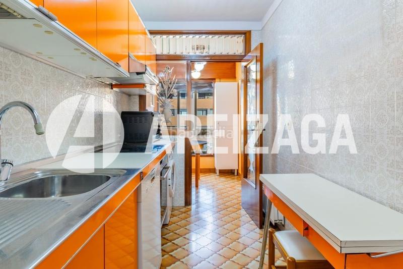 Foto c9b90800-aa7d-463b-af7e-8cf83cd5c7bd. Appartamento con riscaldamento parcheggio in Egia Donostia - San Sebastián