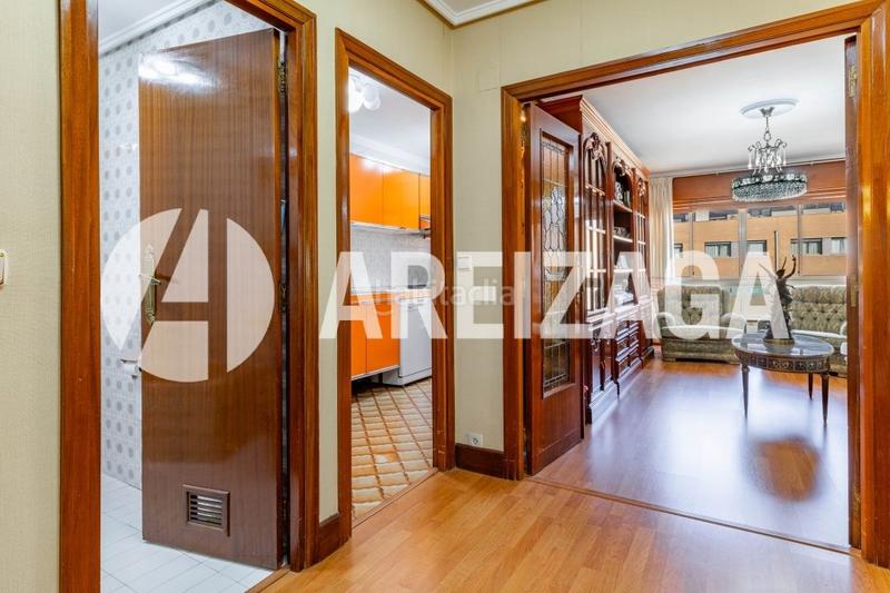 Foto f348ed70-8de1-424a-ac60-4966858c12ab. Appartamento con riscaldamento parcheggio in Egia Donostia - San Sebastián