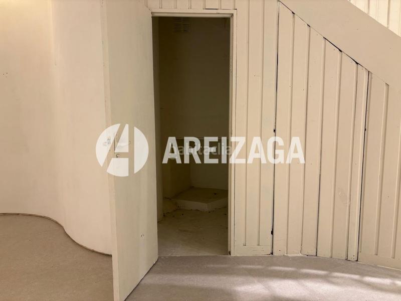 Foto 52942d43-b490-4dda-9a9a-e70c375dbf16. Rent business premise in Área Romántica Donostia - San Sebastián