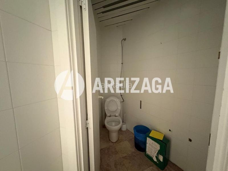 Foto 6a6e3531-59da-4c17-9778-639c9a0743bc. Rent business premise in Área Romántica Donostia - San Sebastián