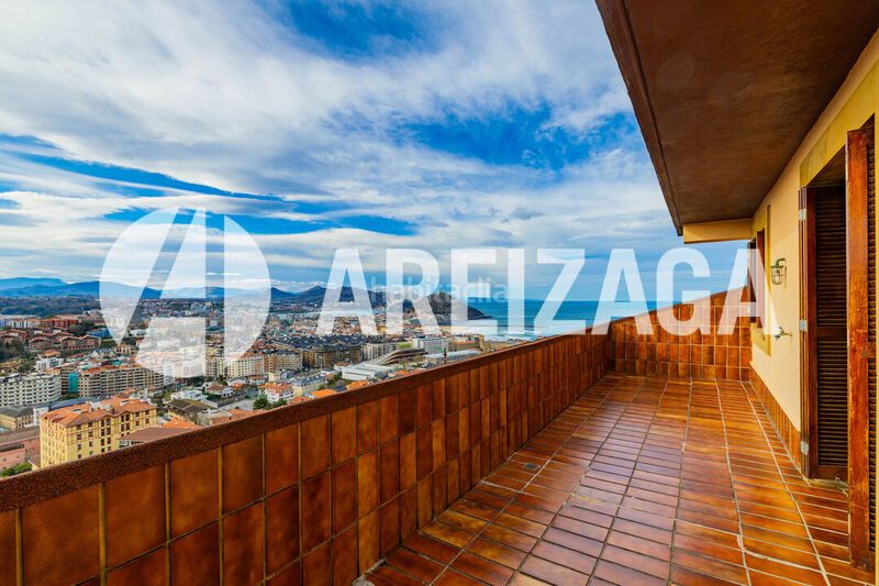 Foto 222e6084-7ae4-4f96-a0f4-266d9d2ed5b6. Piso en paseo de ulía 145 ulía vivienda de gran superficie, con imponentes vistas, balcones, garaje, instalaciones deportivas sauna. en Donostia - San Sebastián