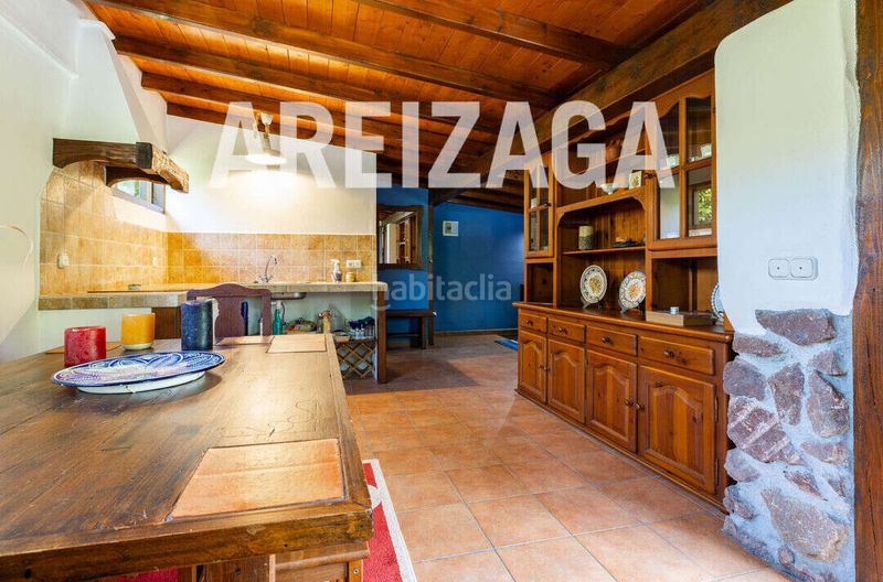 Foto 38d737c5-4ab4-41d6-9a78-f23e3475df1a. Chalet mit heizung parking pool in Zamalbide Errenteria