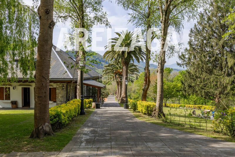 Foto 47aaa4ec-5972-48a6-9a46-f0625367dd22. Chalet mit heizung parking pool in Zamalbide Errenteria