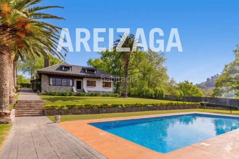 Foto e2b7783b-d716-4d18-ab4a-659391db387b. Chalet mit heizung parking pool in Zamalbide Errenteria