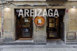 Lloguer Local Comercial a Narrika kalea 22. Un local único en la parte vieja 312 m2 de superficie con salida
