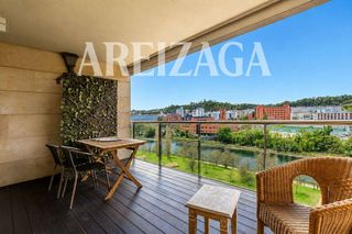 Appartement  Plaza de santiago. Vivienda alquilada contrato hasta mayo 2029 , con terraza muy am