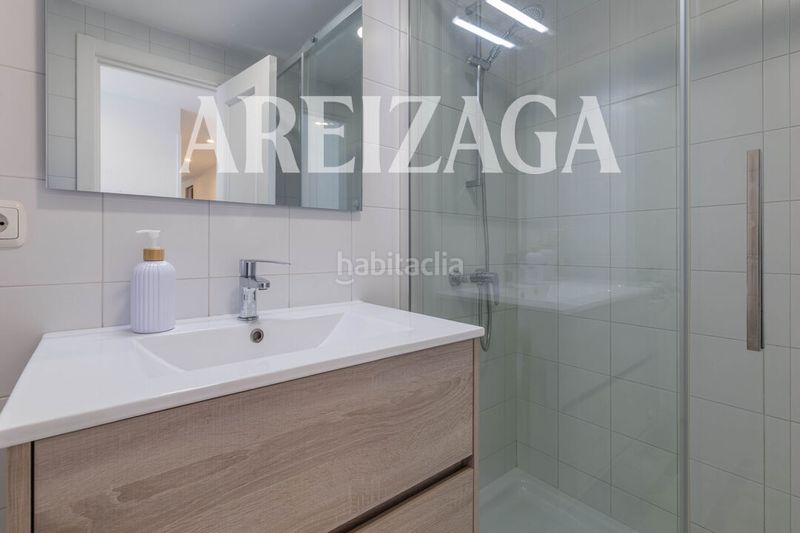 Foto 68a50d11-7280-48c6-a287-00ab75d37e13. Piso zona alta Egia, piso muy luminoso, a 2 fachadas, en buen estado. en Donostia - San Sebastián