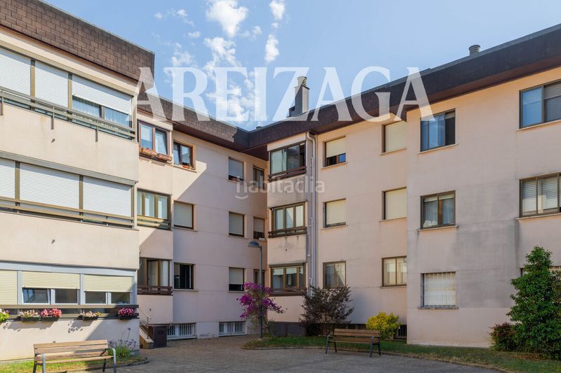 Foto c74d5f00-dfa1-474b-bf5f-e1542871686a. Piso zona alta Egia, piso muy luminoso, a 2 fachadas, en buen estado. en Donostia - San Sebastián