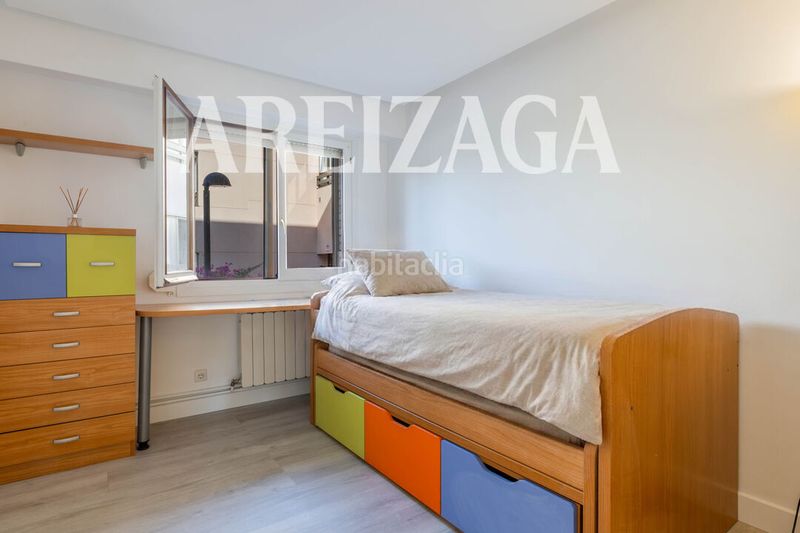 Foto f73e25e2-7add-467d-b2d4-9975381de310. Piso zona alta Egia, piso muy luminoso, a 2 fachadas, en buen estado. en Donostia - San Sebastián