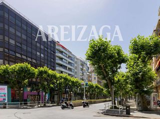 Pis  Avenida de la libertad. Avenida de la libertad, apartamento en planta alta, orientado a